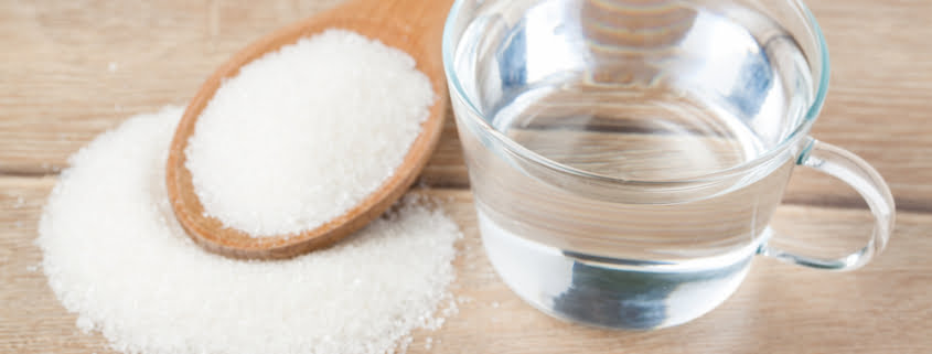 Wasser und Salz gegen Mineralienmangel